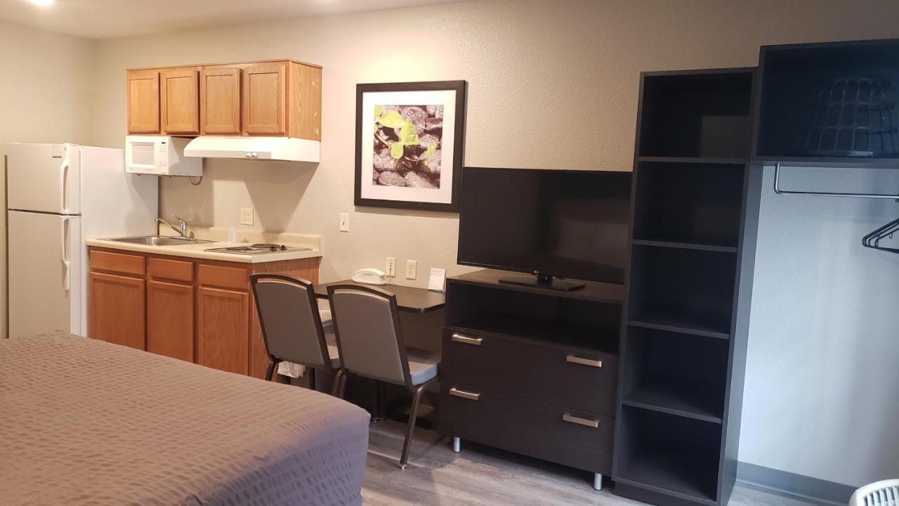 Woodspring Suites Kansas City Mission Merriam Bagian luar foto